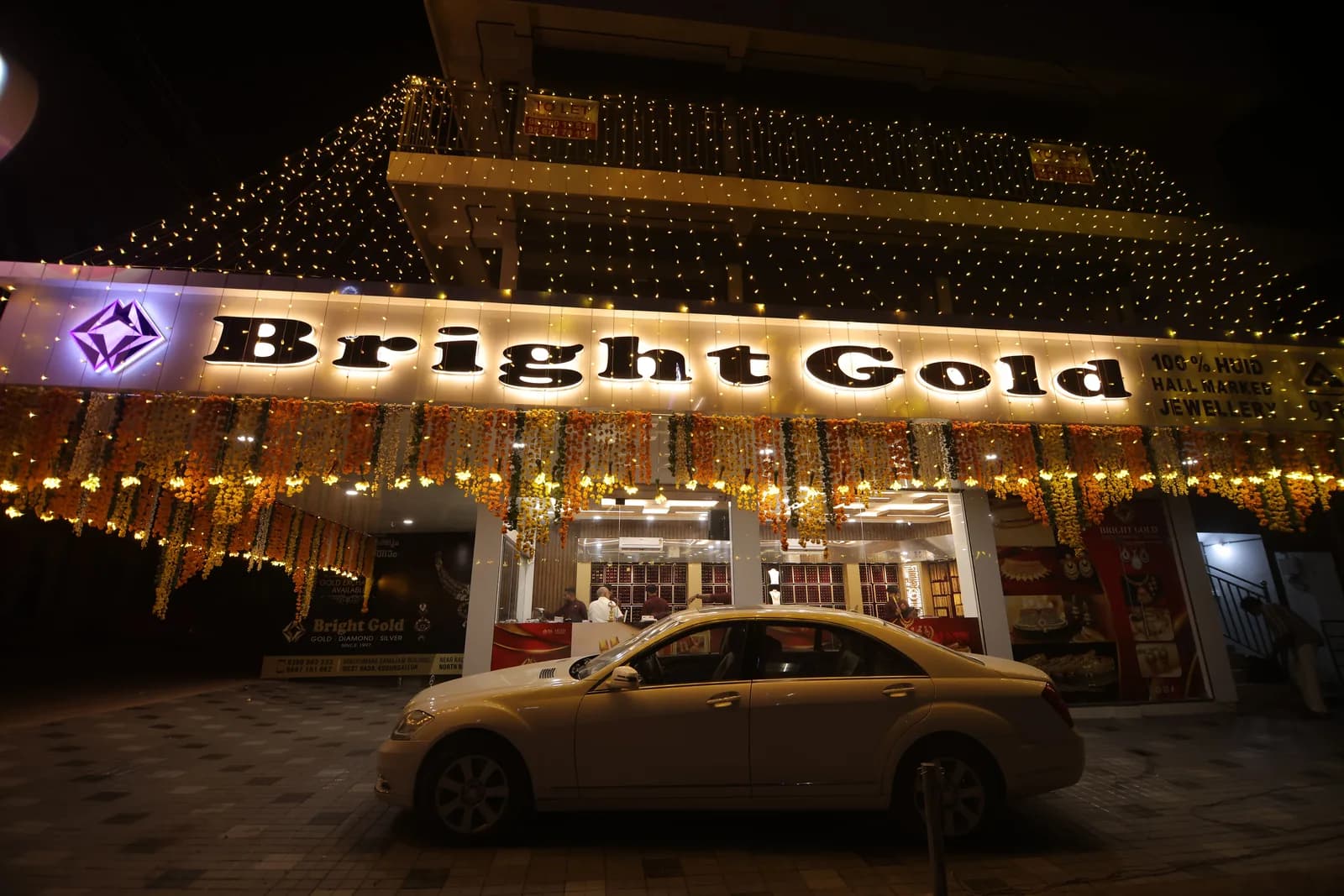 Bright Gold Jewellery store view 1